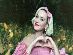 
      
      Katy Perry opens up about pregnancy
      
      
