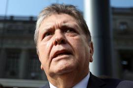 
      
      Peru's ex President Alan Garcia dies after shooting himself...
      
      