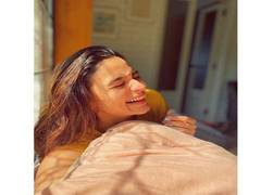 
      
      Alia Bhatt shares sun-kissed picture
      
      