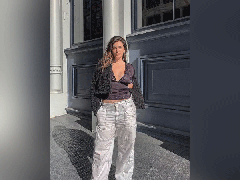 
    Victoria's Secret ropes in first size-14 model
    