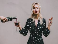 
    Study finds stress can lead to excessive drinking in women
    