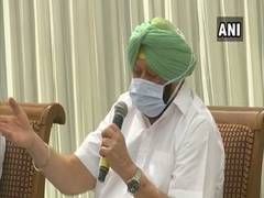 
      
      Punjab CM seeks suggestions from legal experts against farm laws
      
      
