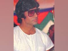 
      
      Amitabh Bachchan flaunts uber-cool shades in throwback picture
      
      