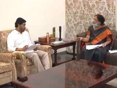
      
      Stay wherever you are, relaxation only for migrant labourers:...
      
      