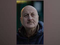 
      
      Appealing to fans' inner writers, Anupam Kher offers...
      
      