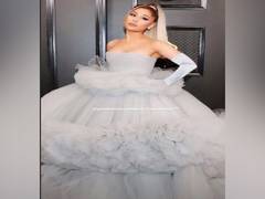 
      
      Ariana Grande arrives all dolled-up at Grammys red carpet
      
      