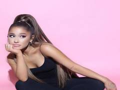 
      
      Ariana Grande's 'The Twilight Zone' inspired Halloween look...
      
      