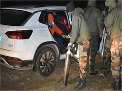 Indian Army rescues three Chinese nationals who lost their way in North ...