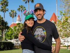 
      
      Aaron Rodgers apologises to Shailene Woodley, other loved...
      
      