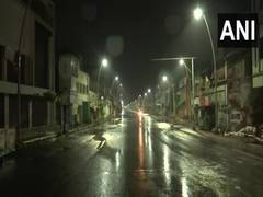 
      
      Rain lashes parts of Andhra's Kakinada amid Cyclone Asani
      
      