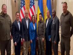 
      
      Zelenskyy meets with US House Speaker Pelosi in Kyiv
      
      