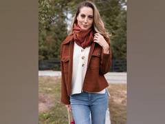 
      
      Eva Amurri dating chef Ian Hock
      
      