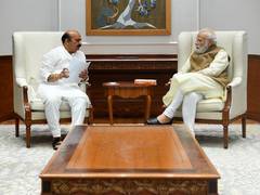 
      
      PM Modi told me not to bother much about Bitcoin scam issue,...
      
      