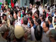 
      
      Casino row: Clashes between TDP, YSRCP leaders in Andhra's Krishna
      
      
