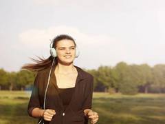 
      
      Study suggests music can combat mental fatigue while running
      
      