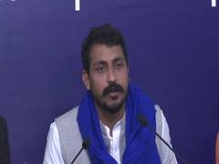 
      
      I was arrested for reading Constitution at Jama Masjid: Bhim...
      
      