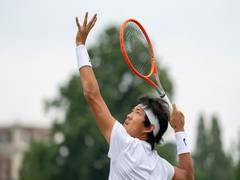 
      
      Wimbledon: Zhang Zhizhen first Chinese man to qualify for...
      
      