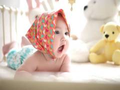 
      
      Study shows language is language to baby brains, signed or spoken
      
      