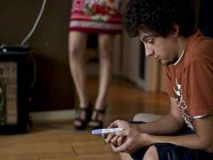 
    Family dynamics might motivate, prevent talking about health
    