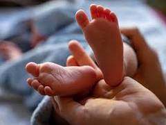 
      
      In a first, Illinois infant with COVID-19 passes away 
      
      
