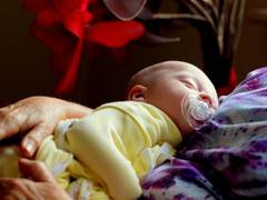 
    South African woman gives birth to 10 babies
    