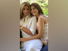 
      
      Shweta Bachchan, daughter Navya arrive for Ranbir, Alia's wedding
      
      