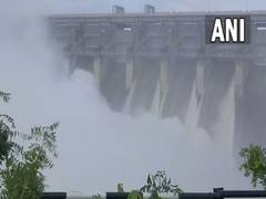 
      
      massive amount of water discharge from Ukai Dam in Tapi 
      
      