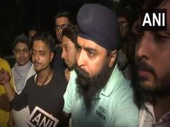 
      
      Delhi police produces Tejinder Pal Singh Bagga
      
      