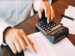 
      
      Fixed Deposit vs Savings Account: Where should one choose to...
      
      