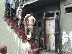 
      
      J-K DGP Dilbag Singh visits Ramban encounter site
      
      