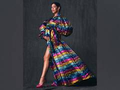 
      
      'Encanto' singer Stephanie Beatriz went into labour while...
      
      