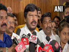 
      
      Hanuman Chalisa row: Athawale extends support to Rana couple
      
      