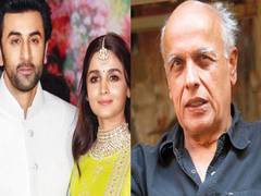 
      
      Mahesh Bhatt gets Ranbir's name written on his hand with henna
      
      