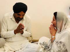 
      
      Moose Wala Murder: Patiala MP slams AAP for 'dirty politics'
      
      