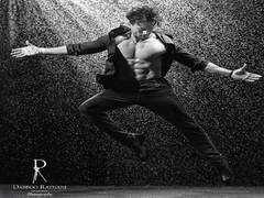 
      
      Tiger Shroff unveils his smouldering look from Dabboo...
      
      
