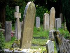
    Here's why some people 'hear the dead'
    