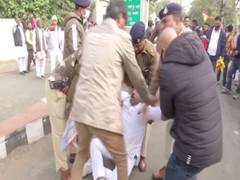 
      
      Bhim Army, OBC Mahasabha, Jayas protest outside Madhya...
      
      
