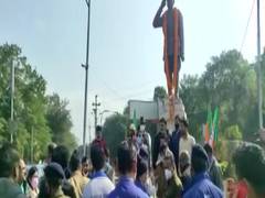 
      
      Clash breaks out between BJP, SAPAK workers in MP's Bhopal on...
      
      