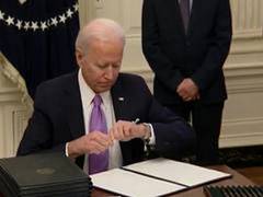 
      
      Urdu Bulletin: End to Muslim travel ban, farmer unions...
      
      