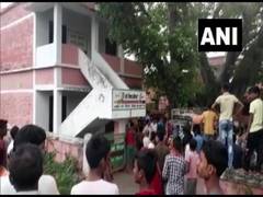 
      
      Body of man found on terrace of Bihar school 
      
      