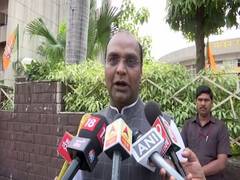 
      
      BJP MLA Vishvas Sarang slams MP Congress govt over sapling...
      
      