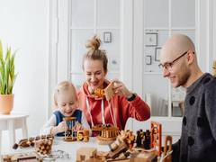 
      
      Child's BMI more influenced by lifestyle that their mother's...
      
      