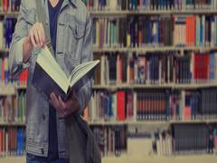 
    Study suggests using a warmer tone in college syllabi makes students more likely to ask for help
    