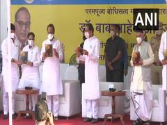 
      
      Maharashtra Governor, Chief Minister pay tributes to BR...
      
      
