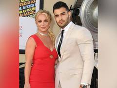 
      
      Britney Spears announces miscarriage
      
      