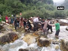 
      
      Kullu bus accident: Death toll rises to 33 
      
      