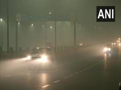 
      
      16 trains to Delhi delayed as thick fog engulfs north India 
      
      