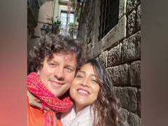 
      
      Shriya Saran celebrates 4 years of togetherness with husband...
      
      