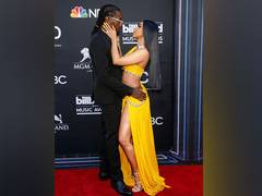 
      
      'We keep learning, growing': Cardi B celebrates 2 years of...
      
      