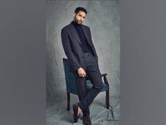 
      
      'Zain single VS....' Siddhant Chaturvedi shares hilarious...
      
      